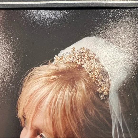 Beautiful bridal veil comb by Paris in original box Bridal Veil Comb Wedding Veil Comb Wedding Veil and  main image 2
